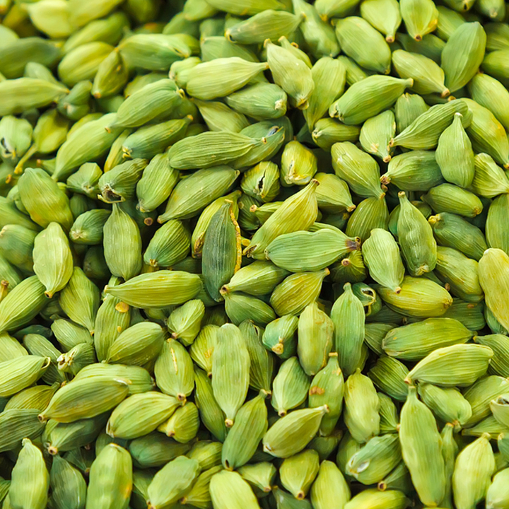 whole spices green cardamom